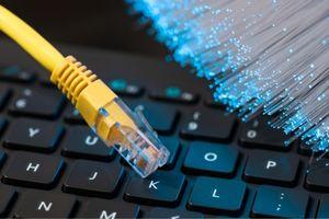 Internet banda larga por fibra óptica